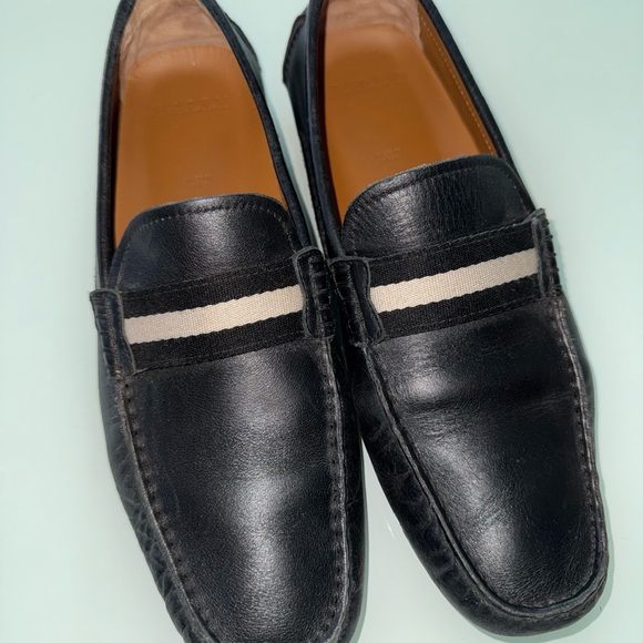 BALLY Classic Black Leather Loafers with Stripe Detail main image 8